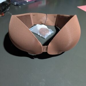 Evelyn Bobbie Size 32D 44.08.028 Brown Strapless Bra *Comes With Straps NWT